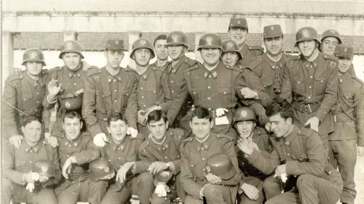 Grupo del Regimiento de Infantería del Zamora 8 en 1969.