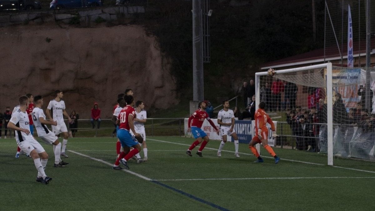 El Bergantiños se impuso en la ida 0-1 a la UD Ourense en Oira.
