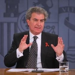 El ministro de Cultura, César Antonio Molina