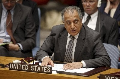 El embajador estadounidense de esta organización Zalmay Khalilzad  (Foto: EFE)