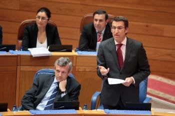 Alberto Núñez durante el debate parlamentario. (Foto: Vicente Pernía)