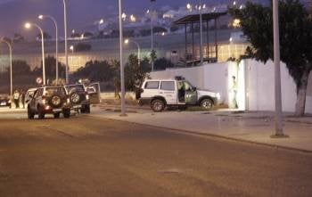 Control de la Guardia Civil en el paso fronterizo de Beni-Enzar, en Melilla. (Foto: Archivo)