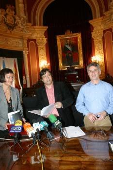 Carmen Iglesias, Fernando Varela y Manuel Rodríguez Mosquera. (Foto: José Paz)