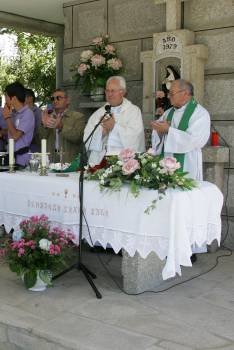 Misa de homenaje en O Picouto (Foto: MARCOS ATRIO)