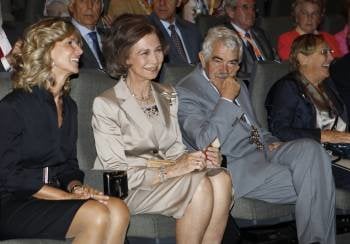 La reina Sofía en el congreso. (Foto: CHEMA MOYA)