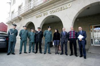 Jiménez Morán, segundo por la derecha, con los participantes en la reunión de la Junta de Seguridad. (Foto: MARCOS ATRIO)