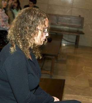 Mónica Juanatey, en el banquillo de los acusados, el pasado jueves. (Foto: MONSERRAT T. DÍEZ)