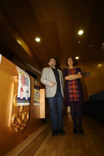 Bonorino y Lameiras, en la presentación de la liga de debate. (Foto: MARTIÑO PINAL)