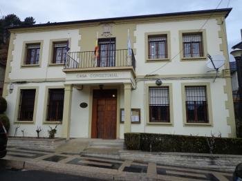 Casa Consistorial de Carballeda.