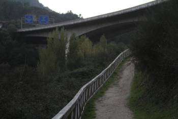 El paseo termal de Untes, una de las obras financiadas en Ourense con fondos de desarrollo rural. (Foto: MIGUEL ÁNGEL)