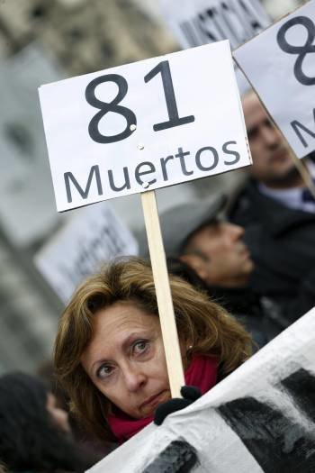 Protesta de la Plataforma Alvia 01455, en Madrid, en diciembre. (Foto: JAVIER LIZÓN)