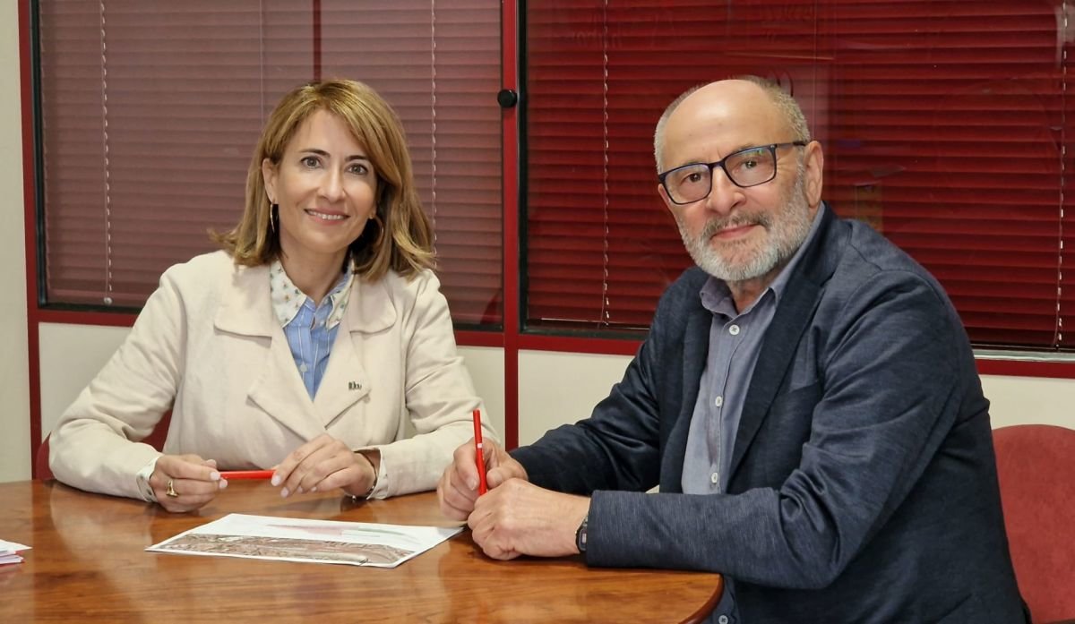 Raquel Sánchez y Paco Rodríguez, durante la reunión.