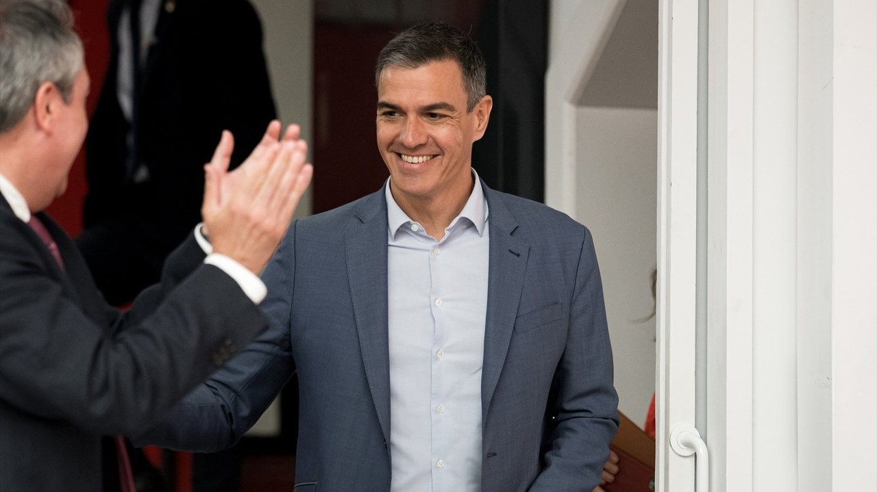 El presidente del Gobierno y secretario general del PSOE, Pedro Sánchez, llega a la Ejecutiva Federal del partido, en la sede del PSOE, a 13 de mayo de 2024.
