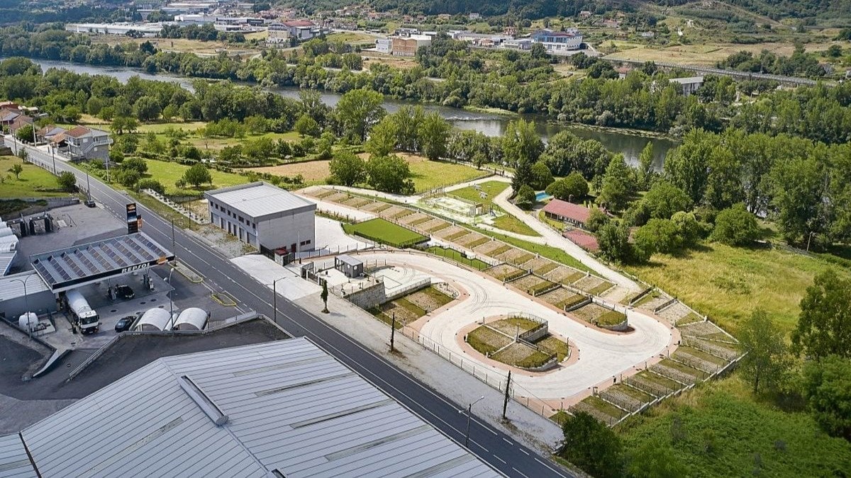 Imagen aérea del nuevo parque de autocaravanas de Ourense.